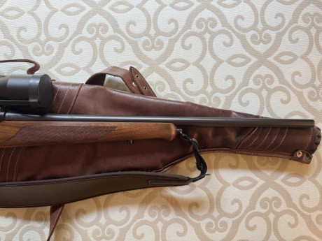 Por jubilación vendo este rifle de cerrojo Sauer 202 calibre 30-06 con visor Zeiss Diavary Z 2,5-10x50 00