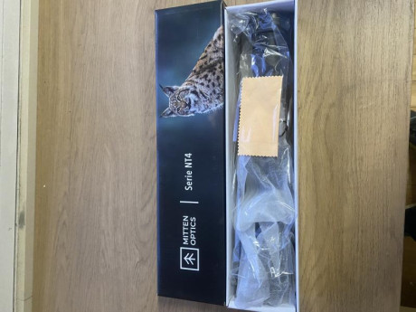 Vendo Visor MITTEN OPTICS retícula iluminada modelo NK4 2,5-10x50 nunca usado.precio 250€
SE ESCUCHAN 02