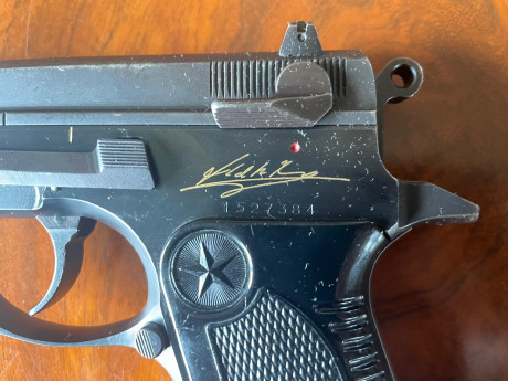 Las primeras creadas por STAR Bonifacio Echevarría en DA.
Esta pistola le fue regalada al Inspector General 01