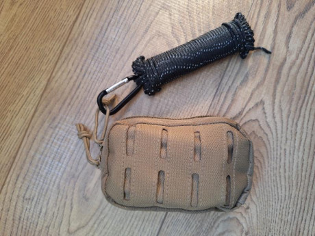 *SE VENDE:* 

*Mini kit de supervivencia:* 

- Pouch táctico para su porte
- Cuerda paracord
- Manta térmica
- 00