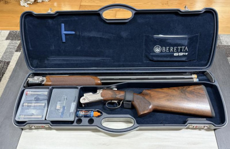 Beretta 694 Sporting. Cañon 71cm. Completa, con todos sus accesorios. Estado como nueva, muy poco uso. 01