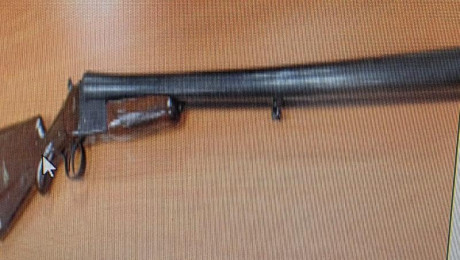 Se vende escopeta semiautomática Magic de caza, repetidora, con sistema inercial tipo Benelli. Modelo 01