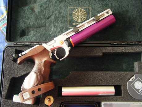 LA PISTOLA ESTÁ RESERVADA.

Se vende la pistola referenciada con muy poco uso.
Puede comprobarse por el 00