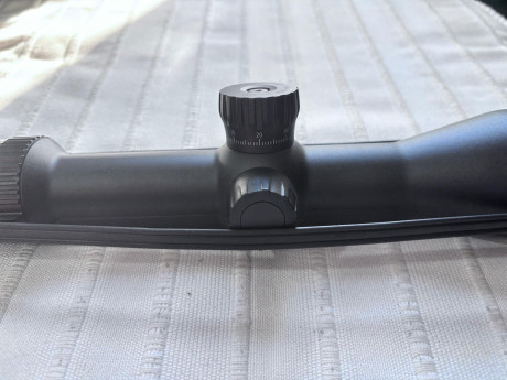 Zeiss V6 de 2-12x50 retícula 60 iluminada y torreta ASV,nuevo sin  estrenar.
Ciudad real 1800 euros ,más 01