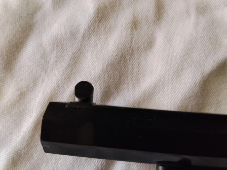 Se vende Uberti Conversion 
Calibre 45 Long Colt, cartucho metálico 
600 euros 
También en móvil y Whatsapp 11