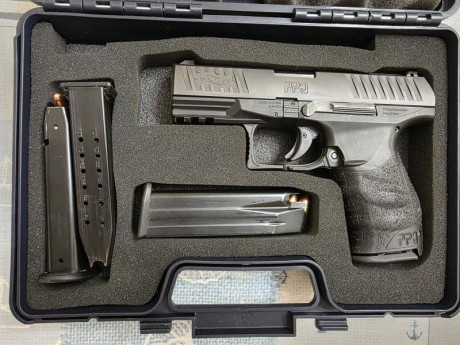 Pistola Walther PPQ de 4" en muy buen estado. Guiada actualmente en F.
Incluye 4 cargadores de 15 02