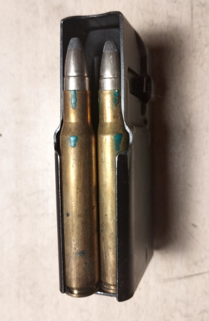 Buenas.
Pues vendo estos dos cargadores de las fotos para rifles Browning Bar. Capacidad: 2 cartuchos 02