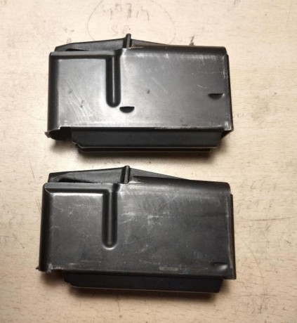 Buenas.
Pues vendo estos dos cargadores de las fotos para rifles Browning Bar. Capacidad: 2 cartuchos 10