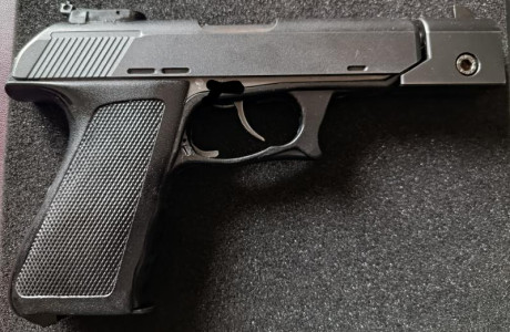 HK p9s Sport, calibre 9 mm, estado muy bueno.
El alojamiento del amortiguador lo he puesto nuevo, tiene 01