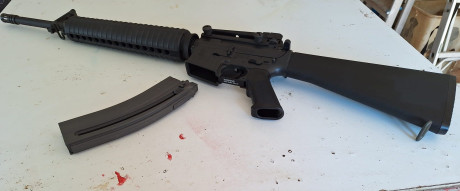 Carabina Colt M16 en calibre .22 LR. Carabina semiautomática fabricada en Alemania por la casa Walther 02