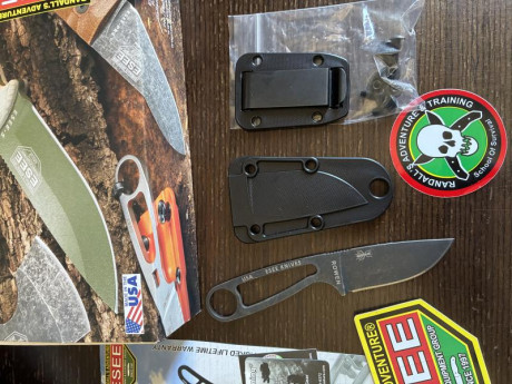 En venta este Izula acabado black oxide, totalmente nuevo con caja y accesorios originales.
Como extras 02