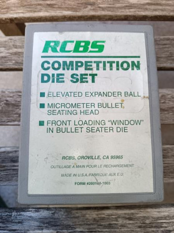 Buenas tardes, vendo dies RCBS competición para c as libre 308. Pido 100 euros 02