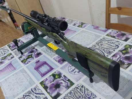 Pongo para posible cambio este rifle, un Browning A-Bolt del cartucho 243 Winchester Super Short Magnum. 01