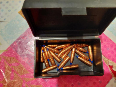 Pongo para posible cambio este rifle, un Browning A-Bolt del cartucho 243 Winchester Super Short Magnum. 30