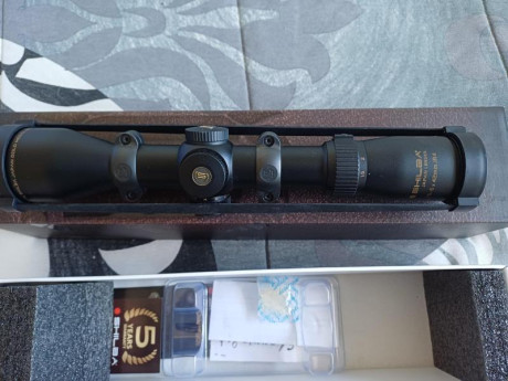Visor Shilba Gold Medal 1,5 - 6 x 42 con anillas leupold qr medias, único dueño, excelente estado, muy 00