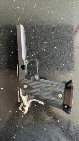 Vendo STI EDGE 9mm, la compré para prepararla para tirar en estándar para alguna social. Pero nunca llegué 10