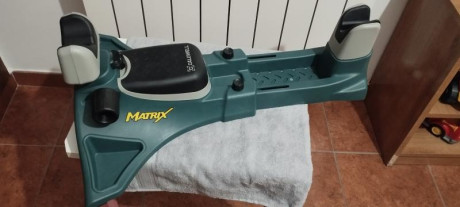 Limpieza de armario ,Vendo banco de tiro  como nuevo 50 € ,buen estado trato en mano Talavera de la reina 02