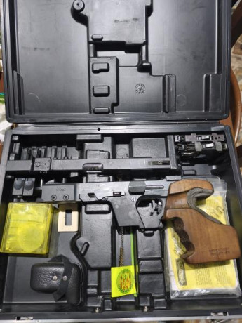 Buenas vendo mi walther para hacer hueco a otro juguete 
Carro del 32 y del 22
Grupo disparador para el 02