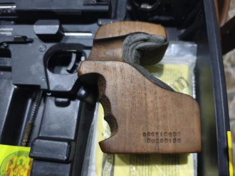 Buenas vendo mi walther para hacer hueco a otro juguete 
Carro del 32 y del 22
Grupo disparador para el 12
