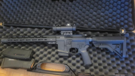 Vendo ar- 15, T73 12.5 pulgadas de cañón calibre 300 blackout el rifle tiene100 tiros lo vendo con punto 00
