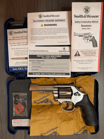 Vendo Smith Wesson modelo 67 del 38 especial, 4" de cañón en acero inox. Comprado nuevo por mi justo 01
