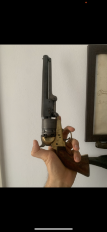 Busco pistola de avancarga para tirar de vez en cuando y trastear con ella un par de veces o tres al año, 60