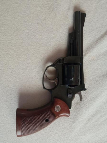 Saludos. Ya soy Veterano, y me voy a ir quitando del tiro olimpico.
Vendo revolver Astra Cadix 4" 01