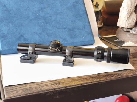 Hola soy Piscator, estoy en La Coruña.
Tengo un equipo formado por:
 - Semiautomático FN BAR I calibre 00
