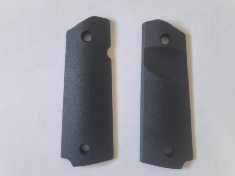Se vende cachas de resina para pistola COLT 1911 nuevas. Precio 10 euros. Tlf.607609326 01