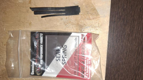 Retirado
6 euros mas gastos de envio
Envio por wallapop,vinted o corrwo
Mensajes por privado 01