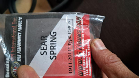 Retirado
6 euros mas gastos de envio
Envio por wallapop,vinted o corrwo
Mensajes por privado 00