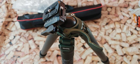 Pongo a la venta este fantástico trípode de la marca Manbily, el modelo QM-364 PA. Sin uso alguno, solo 21