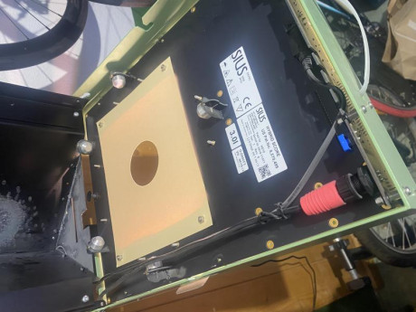 Hola compañeros. Vendo blanco electrónico SIUS HS10 en perfecto estado de conservación y funcionamiento. 01