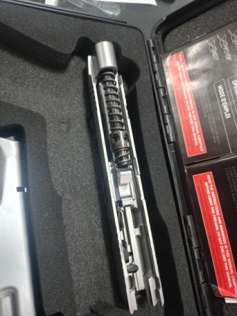 Vendo pistola sig sauer P226 sport cañón de 5 pulgadas inox que decir de esta precisa alemana , 3 cargadores 32