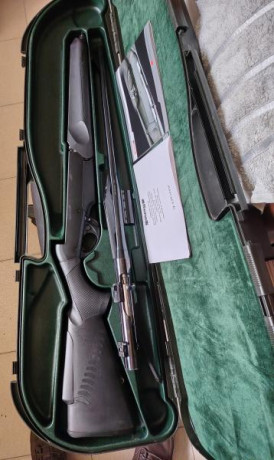Vendo rifle semiautomático Benelli Argo E Black Flutted, calibre 30.06 con muy pocos tiros.
El rifle solo 01