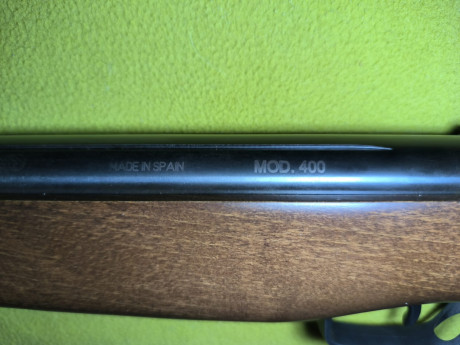 Carabina de aire comprimido Gamo 400 4,5mm nueva a estrenar comprada en lote de cierre de armería.

Precio 20