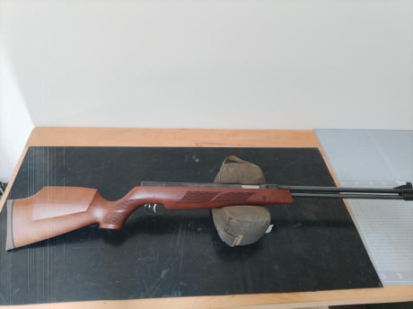 En perfecto estado estético y mecánico, no ha tenido uso, comprada en Alemania. Su gatillo Rekord es de 02