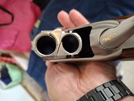 Cambio Browning cynergy Sporting,con 71 cmLa escopeta de cañon.Cuatro chockes originales exteriores de 00