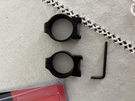 Vendo por no usarlas…son NUEVAS,solo montadas en Aimpoint y sacadas sin un solo tiro!
Fijas y bajas,con 01