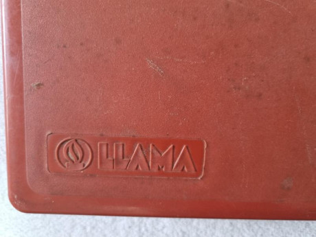 VENDIDO vende caja de Pistola LLAMA con medidas 26,5x15,7x5,4 cm . Precio 8 euros. Tlf. 01