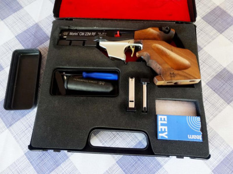 Se vende pistola Morini CM22 RF ALU
Único propietario, muy poco uso, como se pueden apreciar en las fotos,
Modelo 01