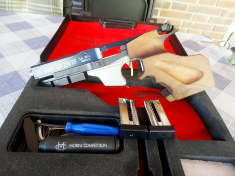 Se vende pistola Morini CM22 RF ALU
Único propietario, muy poco uso, como se pueden apreciar en las fotos,
Modelo 12
