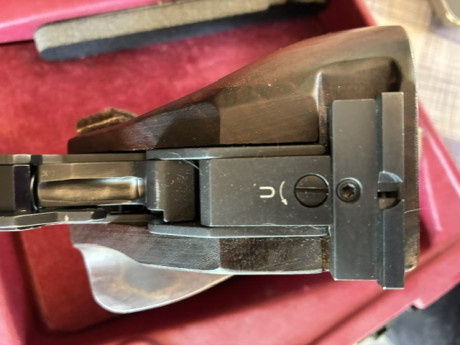 Vendo Morini CM 84 E, para la modalidad de libre.

Poquísimo uso, dado que he estado principalmente de 40