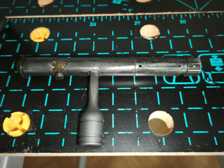 Buenas,

Vendo esta carabina de Savage para hacer caja para otra. La carabina tiene como mucho 400 disparos 32