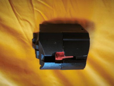 Buenas,

Vendo esta carabina de Savage para hacer caja para otra. La carabina tiene como mucho 400 disparos 30