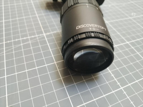 Nuevo, usado 3 veces, vendo por exceso de material. Imagen muy nítida, retícula FFP MRAD, clicks de torretas 11
