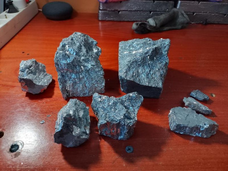Tengo Antimonio puro al 99% en trozos de distintos tamaños.
55€ el kilo + envío
El precio se ajustará 00