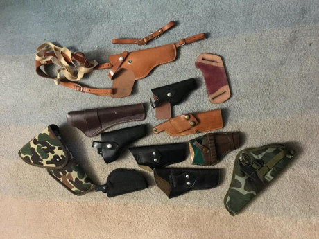 LOTE DE FUNDAS ..
Se vende lote de fundas 125 euros. 00