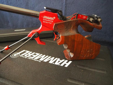 Vendo mi  Hämmerli FP-10 , para la modalidad de  Pistola Libre .

Está en perfecto estado y su funcionamiento 01