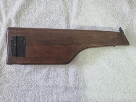 Se vende replica de culata de Pistola MAUSER c96, la han retocado al cambiar el enganché. Precio 95 euros 00